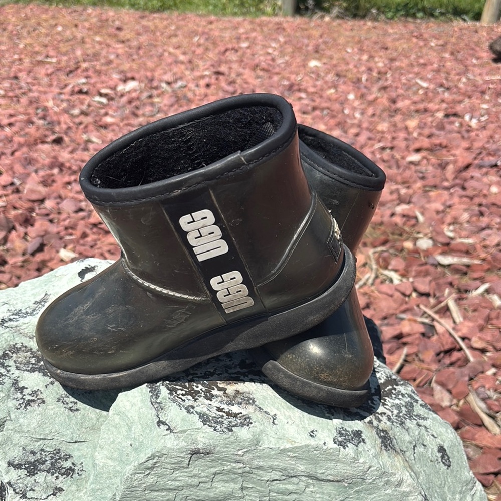 UGG Charcoal Kids' Boots